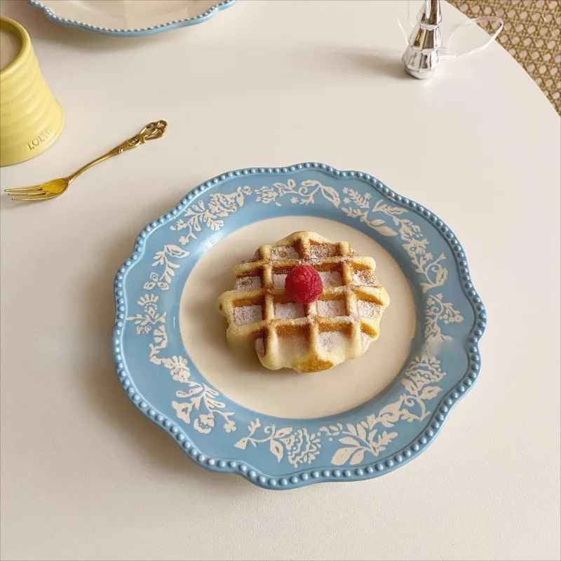 Assiette de dessert en dentelle française | Élégance