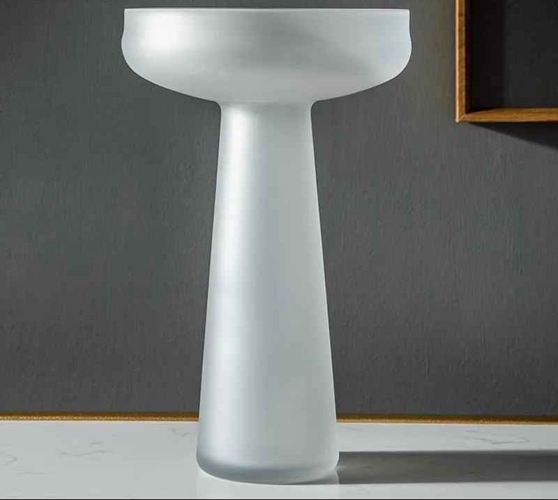 Vase en verre dépoli pour décoration nordique | Élégance